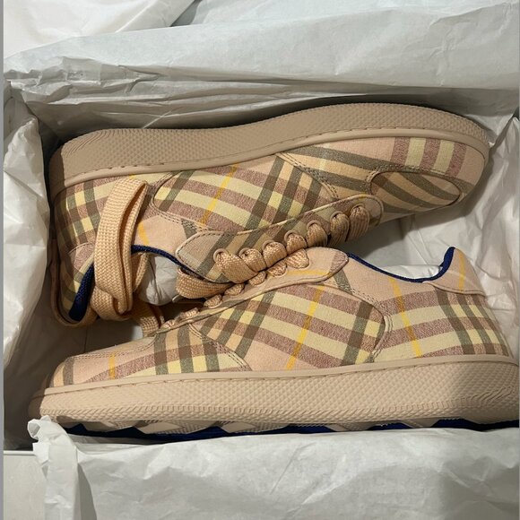 Burberry Terrace Check Sneaker - Women's size 41 - NEW IN BOX! - Picture 4 of 10